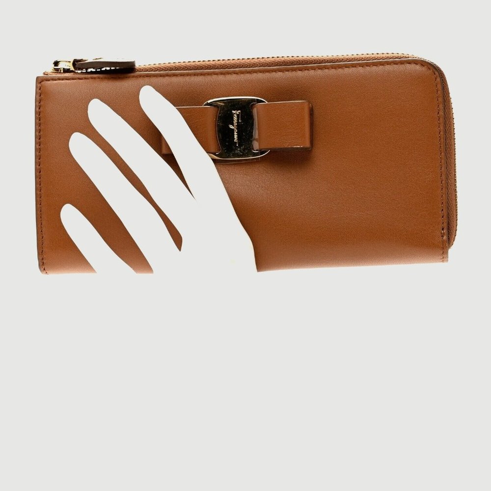 Ferragamo Vera Bow Wallet Brown